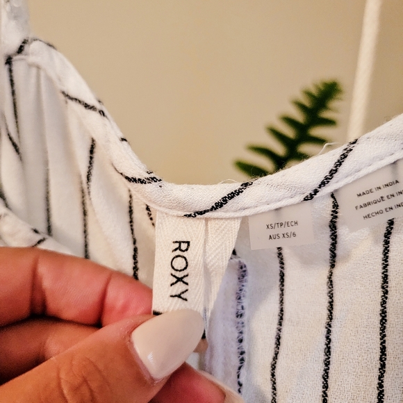 Roxy swim wrap/romper - Picture 2 of 2